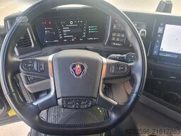 SCANIA G 560 8x4