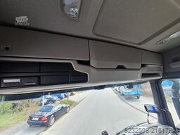 SCANIA G 560 8x4
