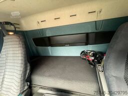 VOLVO FM 420 * PALFINGER KRAN 14M * LIFT *  TEMP *