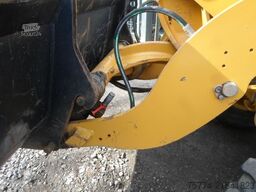 CATERPILLAR 906 M/ Schaufel/Gabel/ 2990 Std.