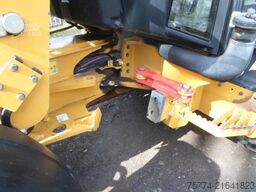 CATERPILLAR 906 M/ Schaufel/Gabel/ 2990 Std.