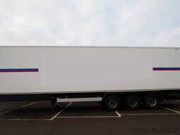 LAMBERET 3 AXLE FRIGO TRAILER WITH CARRIER VECTOR 1950 M...