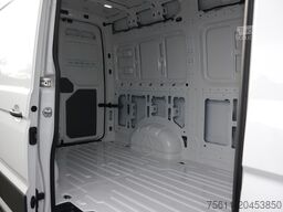 VW CRAFTER 35 FLACH RF-KAMERA GANZJAHRESREIFEN L3H2