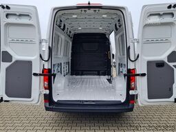 VW CRAFTER 35 FLACHDACH RF-KAMERA FRISCHEDIENST