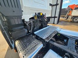 IVECO S-WAY 530 * ACC * VOLLLUFT * 2X TANK * KLIMAAUT