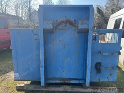 Abrollcontainer mit 10 cbm in gutem Zusatnd