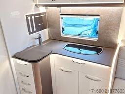 BÜRSTNER Lyseo TD 684 G