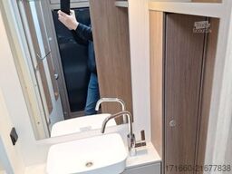 CARADO pro A 464 AUTOMATIK, SAT+TV, NAVI+RFK, MARKISE