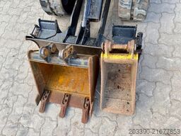 JCB 16C-1 / 2021 BJ / 1.246 H/ 3 x Löffel