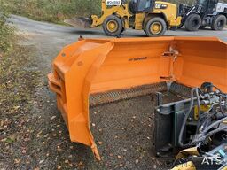 Schmidt U-H2 folding-wing plow