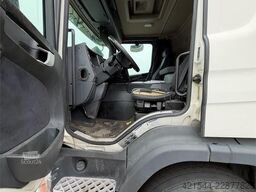 Scania P270 4x2 Box truck - Full side opening