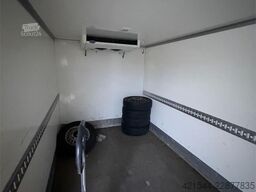 Mercedes-Benz Sprinter 4x2 Box truck – 3-temperature refrigerati
