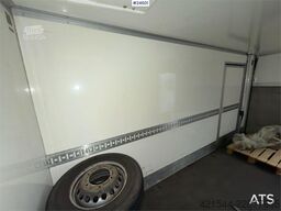 Mercedes-Benz Sprinter 4x2 Box truck – 3-temperature refrigerati
