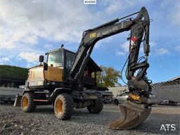 Volvo EW60E Wheeled excavator with tiltrotator and 2 buc