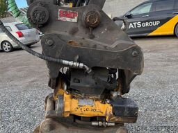 Volvo EW60E Wheeled excavator with tiltrotator and 2 buc