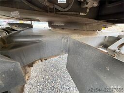 Volvo EW60E Wheeled excavator with tiltrotator and 2 buc