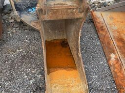 Volvo EW60E Wheeled excavator with tiltrotator and 2 buc