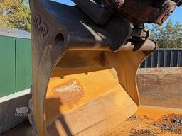 Hitachi ZX140W-6 Wheeled excavator with tilt, bucket and N
