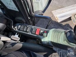 Hitachi ZX140W-6 Wheeled excavator with tilt, bucket and N