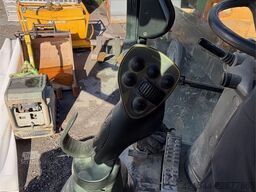 Hitachi ZX140W-6 Wheeled excavator with tilt, bucket and N