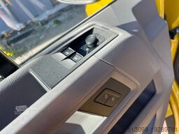 VOLKSWAGEN CRAFTER 2.0TDI 8 SITZER TEMP. KLIMA AHK 1.HAND
