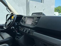VOLKSWAGEN CRAFTER 2.0TDI 8 SITZE TEMPOMAT KLIMA AHK 1.HAND