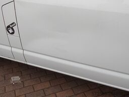 Volkswagen California Camper | 2 Betten 4 Schlafplätze | Küchenzeile + Dachbett