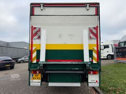 Volvo FL 240 / 6 Cylinder / 18 Tons / Manual / Tail L...