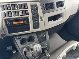 Volvo FL 240 / 6 Cylinder / 18 Tons / Manual / Tail L...