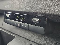 MERCEDES-BENZ SPRINTER 317 L2H2 RWD Mbux10