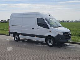 MERCEDES-BENZ SPRINTER 317 L2H2 RWD Mbux10