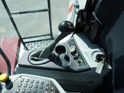 ROSTSELMASH VECTOR 425 RSM-101 grain harvester+Heade