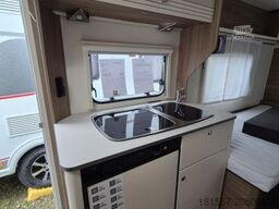 BÜRSTNER Premio Life 480 TL Markise, Fahrradträger