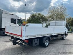 MERCEDES-BENZ 821