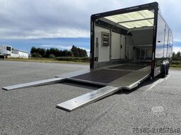 Brian James Race Transporter 5 Autotransporter geschlossen