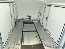 Brian James Race Transporter 6 Autotransporter geschlossen