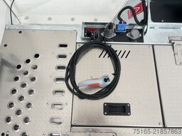 Brian James Race Transporter 6 Autotransporter geschlossen