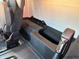 MERCEDES-BENZ 2545 Antos SZM mit PK 41002 Kran 6x2