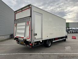 DAF LF 45 210 EEV / 466 dkm / Box Truck / Loadlift ...