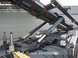 DAF CF 410 CF 8X2 35tons Velsycon CL35.71 container...