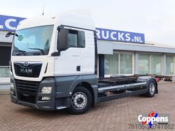 MAN TGX 18 .340 4x2 Full air Chassis, twist locks