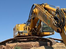 LIEBHERR 932 Kettenbagger in 2025 für 25.000,00 investier