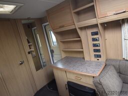  Elddis Odyssey 462 mit Mover und Vorzelt