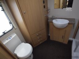  Elddis Odyssey 462 mit Mover und Vorzelt