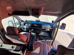 MERCEDES-BENZ 30 Sitzer Schul- Transferbus 519 Lagerfahrzeug