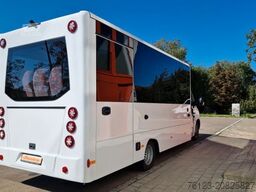 MERCEDES-BENZ 30 Sitzer Schul- Transferbus 519 Lagerfahrzeug