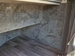 MERCEDES-BENZ 30 Sitzer Schul- Transferbus 519 Lagerfahrzeug