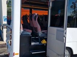 MERCEDES-BENZ 30 Sitzer Schul- Transferbus 519 Lagerfahrzeug