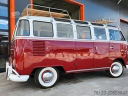 VOLKSWAGEN T 1 Samba mit Safarifenster