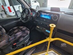 MERCEDES-BENZ Sprinter 517 Heckniederflur Vorlauffahrzeug
